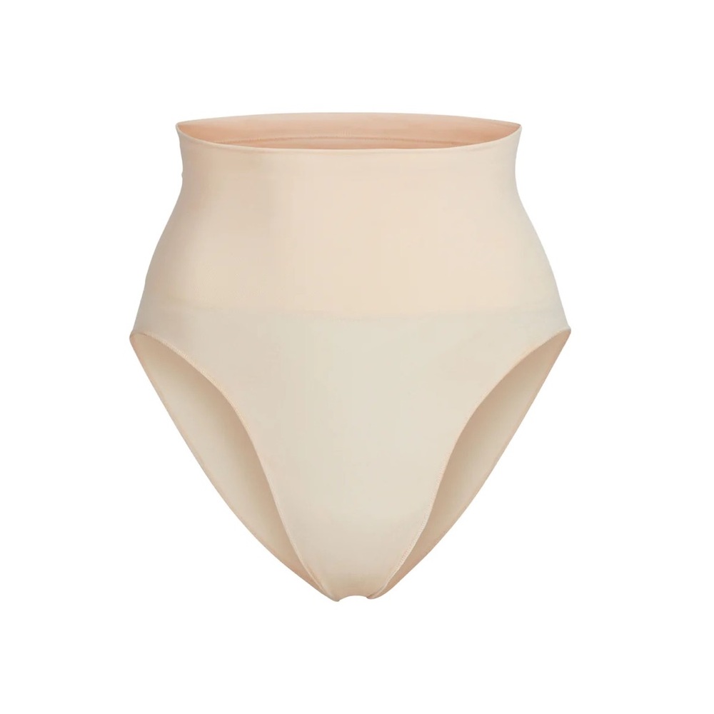 SKIMS CORE CONTROL BRIEF S/M NWOT